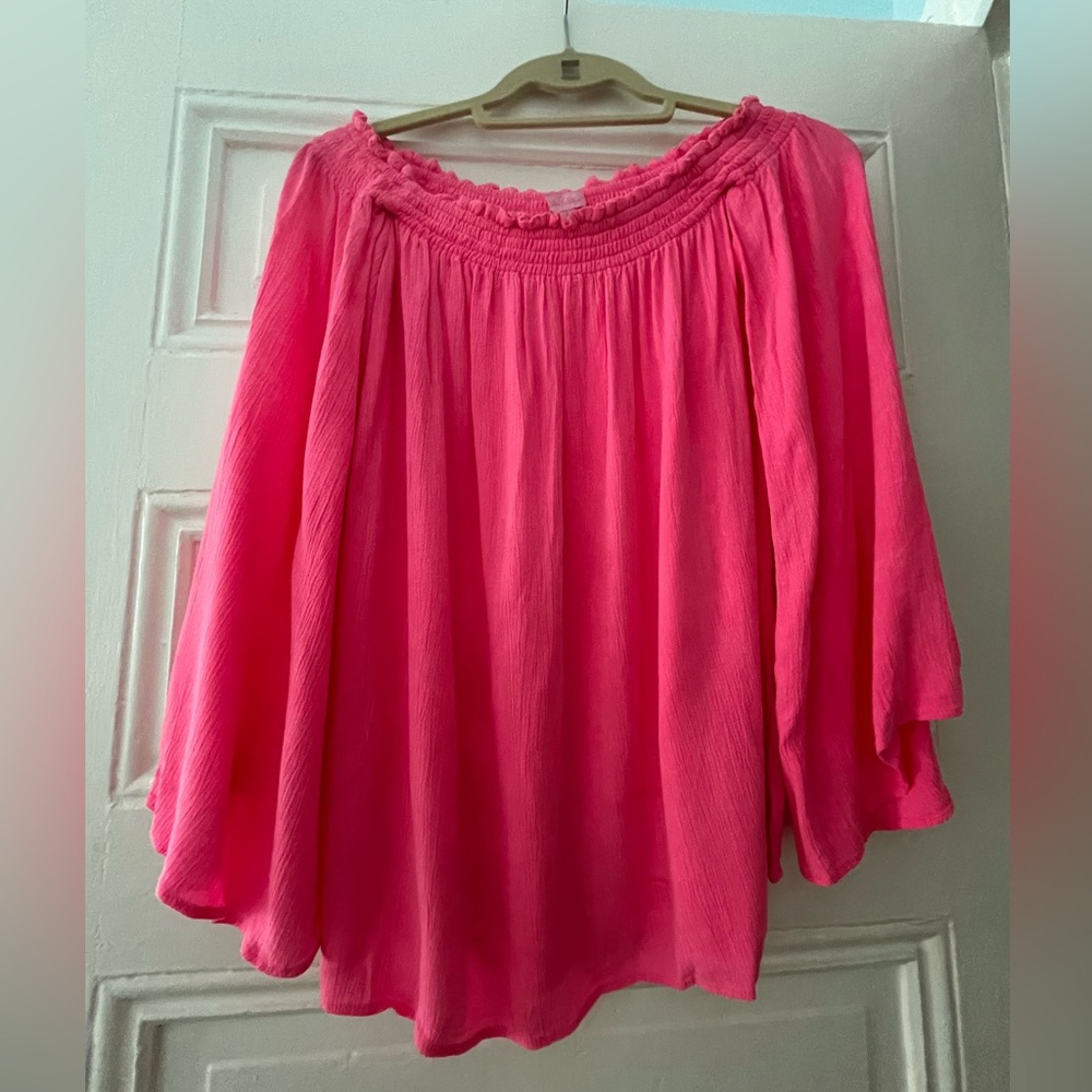 Lilly Pulitzer women’s size S Nita off the shoulder top in Tiki Pink